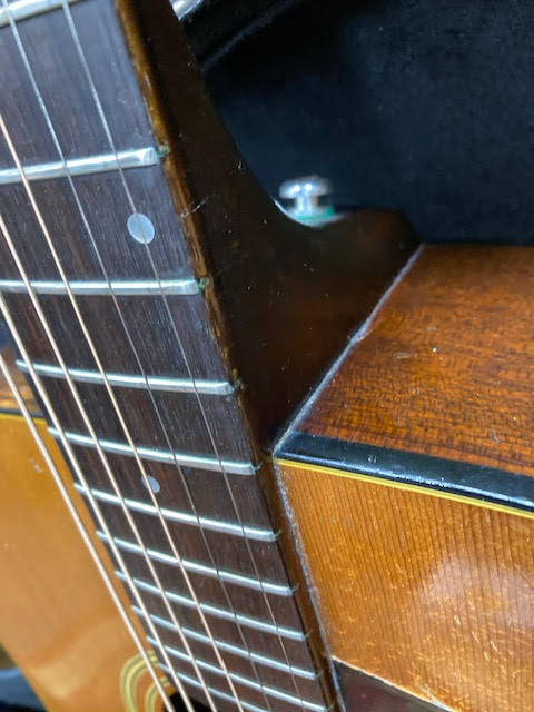 Guild D35 1976 vintage acoustic electric w / case