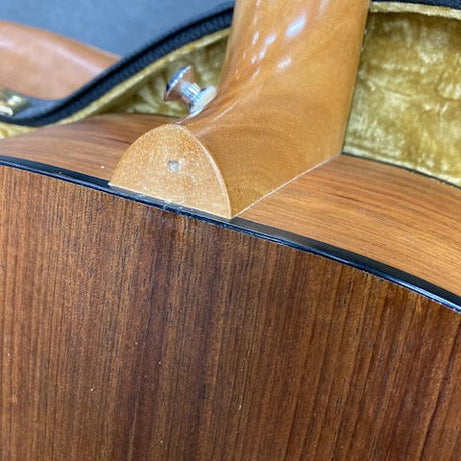 Maton SRS808 blackwood w/ case (preowned)