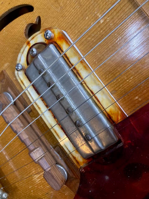 Vintage 1954 Harmony H62 Meteor Blonde w/ case