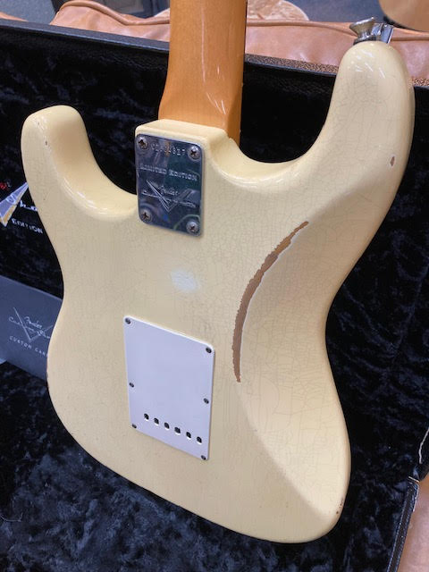Fender Custom Shop Limited Edition relic 1964RI w/case