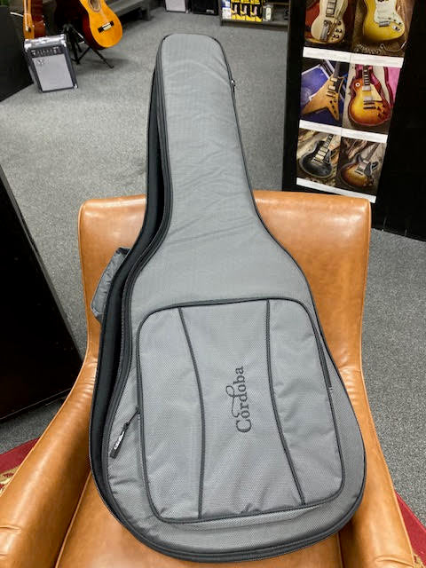 Cordoba C5 (preowned - immaculate) w/ bag
