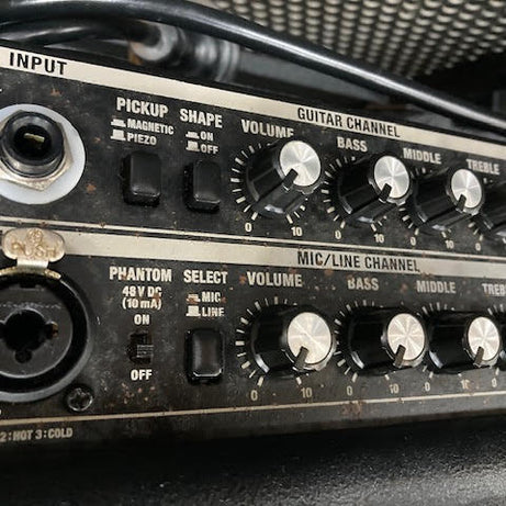 Roland AC-60 acoustic guitar amp (preowned) chorus not working