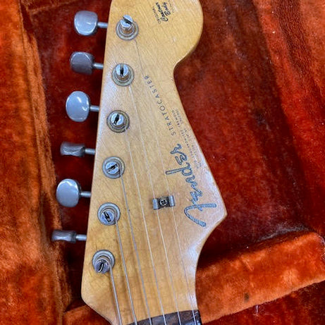 Fender Stratocaster 1962 electric guitar w/ original case - refin