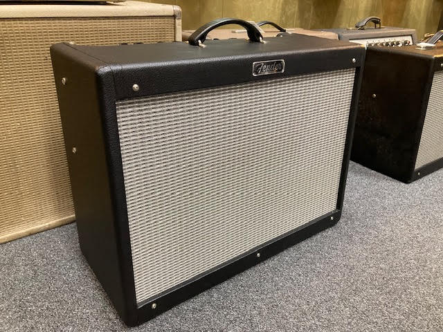 Fender Hotrod Deluxe 3 guitar amplifier (preowned)