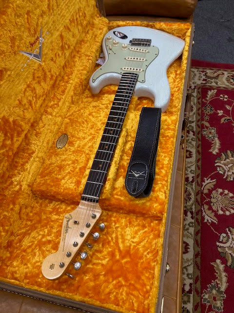 SOLD - Fender Customshop Stratocaster 1960 Journeyman Sonic Blue w/hardcase