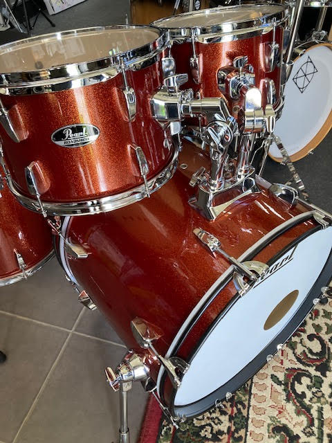 Pearl Roadshow 5 piece drum kit package