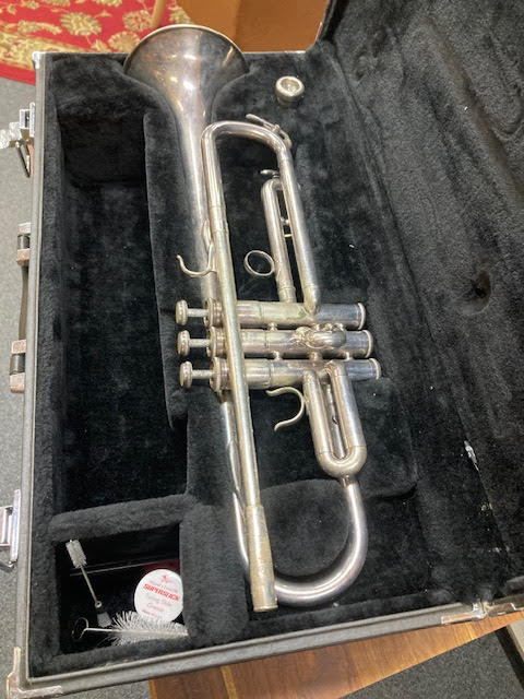 Yamaha ytr732 pro trumpet (preowned)