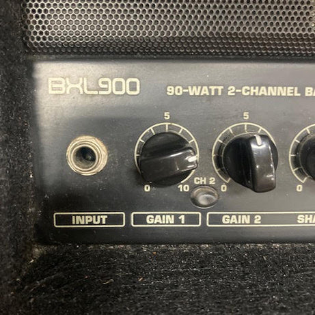 Behringer Bass Amp Ultrabass 900 (prewoned)