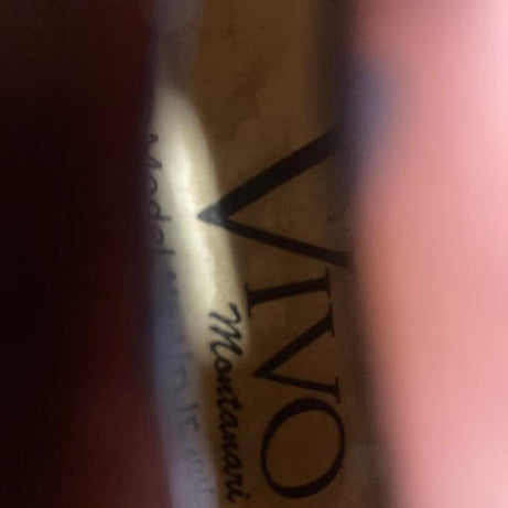 Vivo 4/4 violn w/ shoulder rest (preowned)