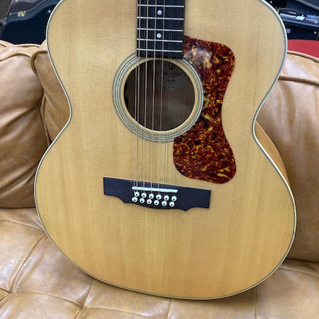 Guild F-2512E 12 string acoustic / electric guitar w/ gigbag (preowned)