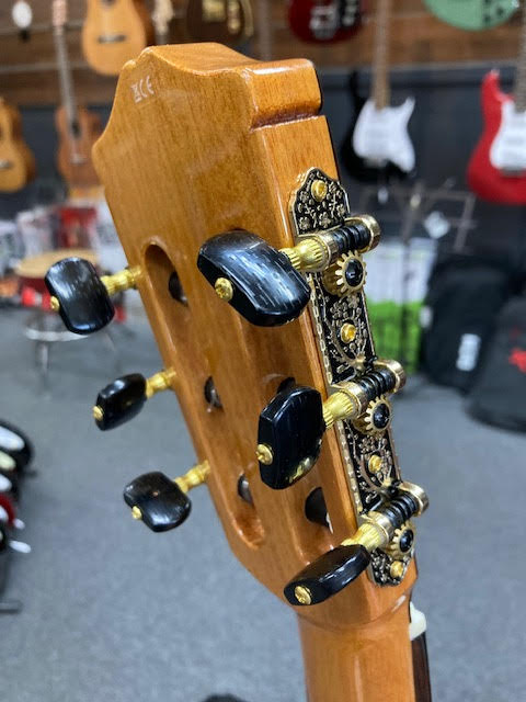 Cordoba GK Studio Negra Flamenco Guitar w/GigBag