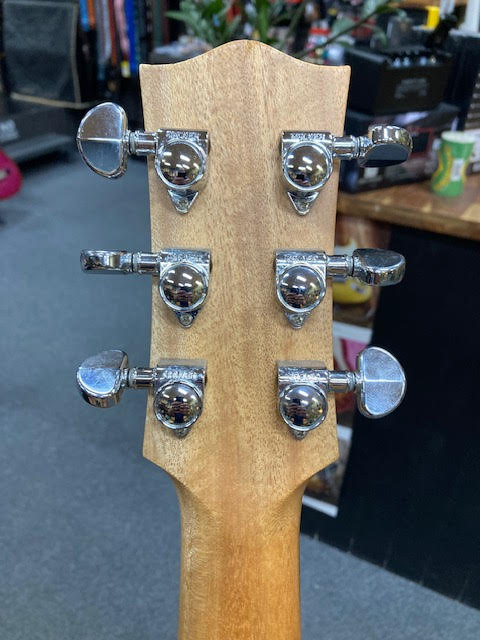 Maton SRS808 blackwood w/ case (preowned)