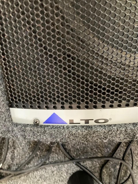 Alto Elvis 12MA powered wedge (preowned)