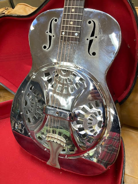 Vintage Dobro 1973 Metal guitar w/ case