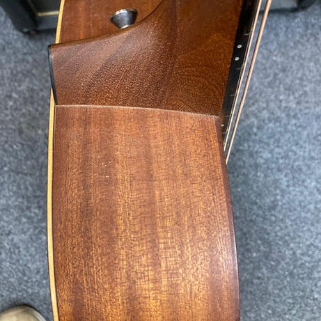 Preowned Taylor GS Mini w/ deluxe gigbag