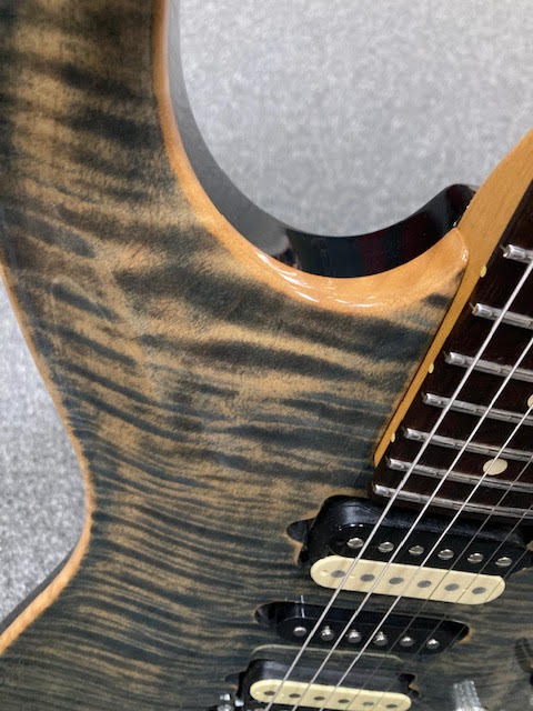 Suhr Carve Top Standard 2010 electric guitar