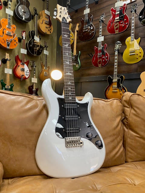 PRS SE NF3 Pearl White w/ gigbag (preowned excellent cond)