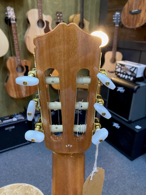 Cordoba C5 spruce top w/deluxe bag