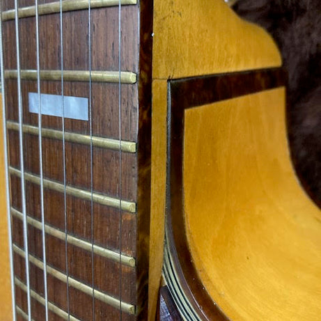 Vintage 1954 Harmony H62 Meteor Blonde w/ case