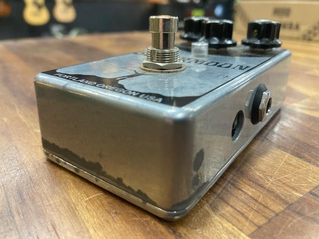 MR BLACK Supermoon Chrome Pedal (Preowned)