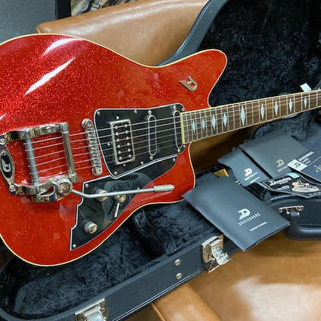Duesenberg Paloma Red Sparkle electric guitar w/ case (preowned)