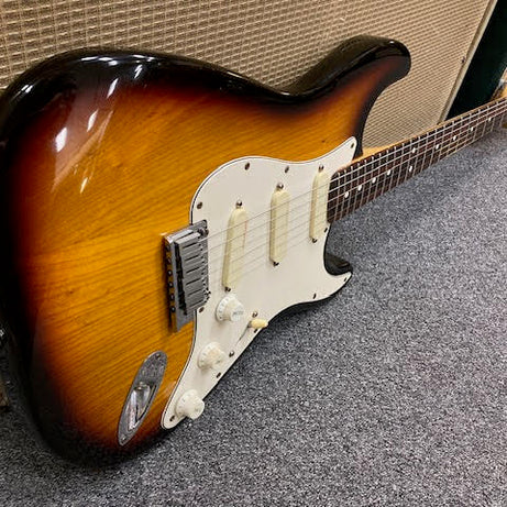 Fender Stratocaster Plus 1991 (one owner) w/ hard case