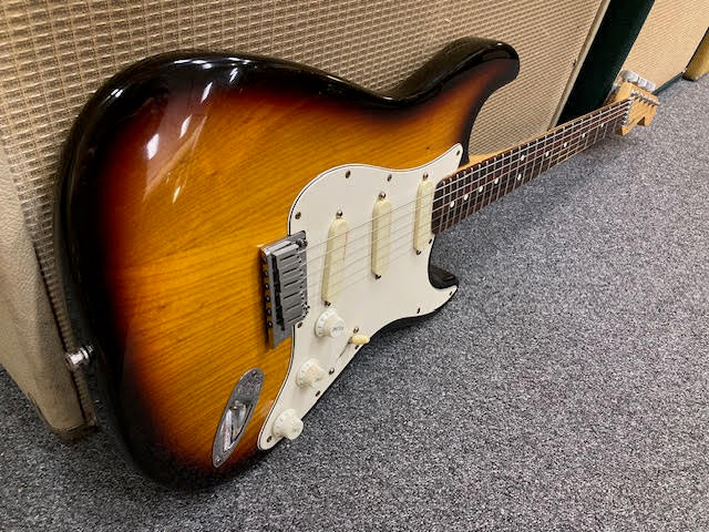 Fender Stratocaster Plus 1991 (one owner) w/ hard case