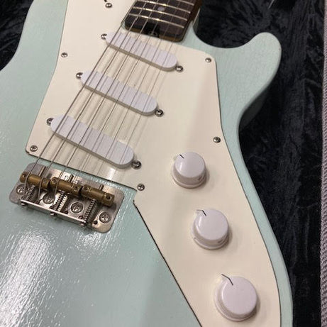 DeluxeTone Radiola Trio "Blue Bird" w/ hard case