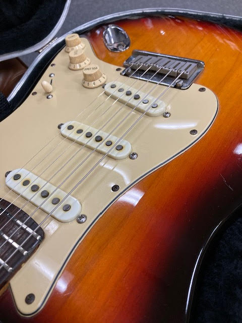Fender Stratocaster 1989 *strat plus* modified w/ hardcase