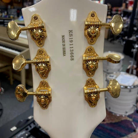 Gretsch G5422T6 White Electric Guitar in Hiscox Hardcase