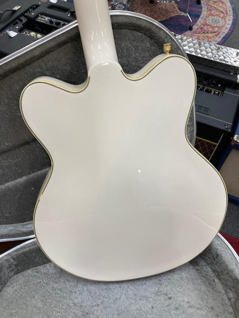 Gretsch G5422T6 White Electric Guitar in Hiscox Hardcase