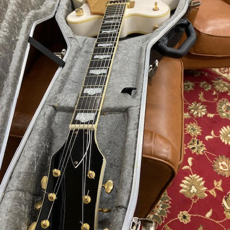 Gretsch G5422T6 White Electric Guitar in Hiscox Hardcase