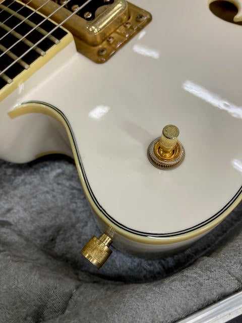 Gretsch G5422T6 White Electric Guitar in Hiscox Hardcase