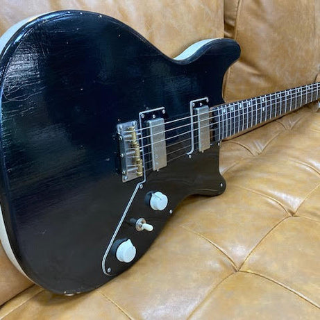 DeluxeTone Cosmopolitan Duo "Sweet Tuxedo" Custom guitar w/ hardcase