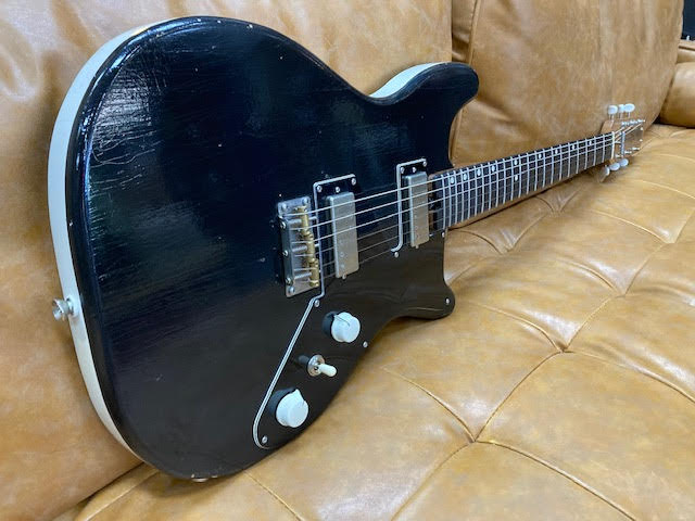 DeluxeTone Cosmopolitan Duo "Sweet Tuxedo" Custom guitar w/ hardcase