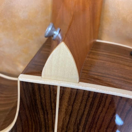 TAYLOR 814ce ACOUSTIC ELECTRIC GUITAR W/ CASE (PREOWNED)