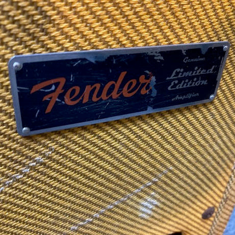 Fender Blues Junior Tweed Limited edition guitar amplifier (preowned)
