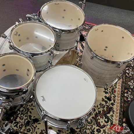 Pearl Export EXX Fusion plus Slipstream White  w/ zildjian cymbals + Bonus 8" Tom