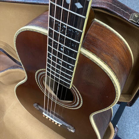 Washburn 125th anniversary limited edition parlour guitar w/ case