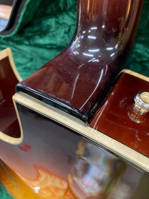 Eastman AR480CE-SB John Pisano Signature Sunburst Archtop Guitar – 2024 (pre-owned)