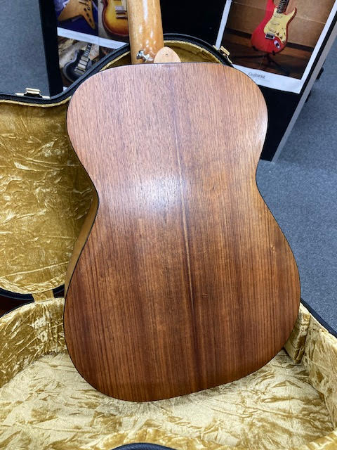 Maton SRS808 blackwood w/ case (preowned)
