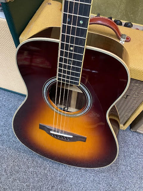 Yamaha LS-TA transacoustic all solid acoustic/electric guitar (preowned)