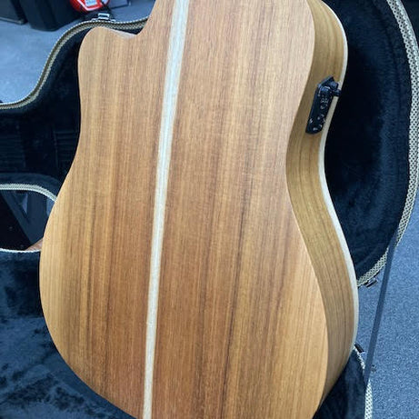Cole Clark FL2 Redwood/ Blackwood acoustic/electric guitar (preowned - immaculate)
