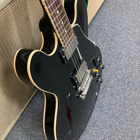 Gibson ES335 Ebony w/ case 2008