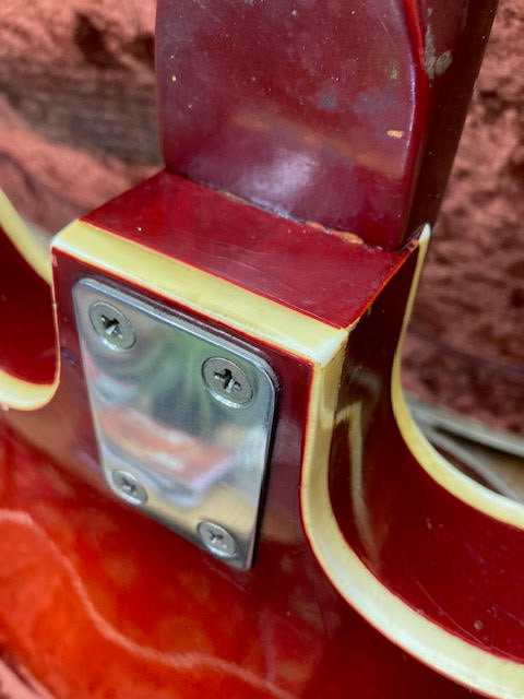 Supro Clermont 1967-8 semi-hollowbody electric guitar w/ case