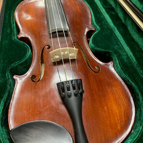 Gliga I Violin Dark Antique w/ case + bow (preowned)