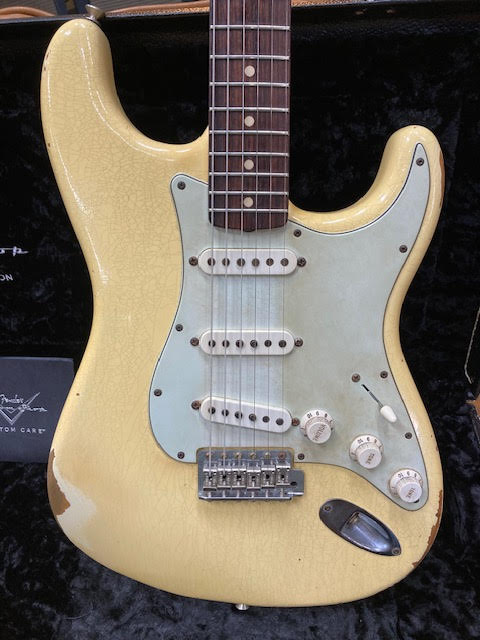 Fender Custom Shop Limited Edition relic 1964RI w/case