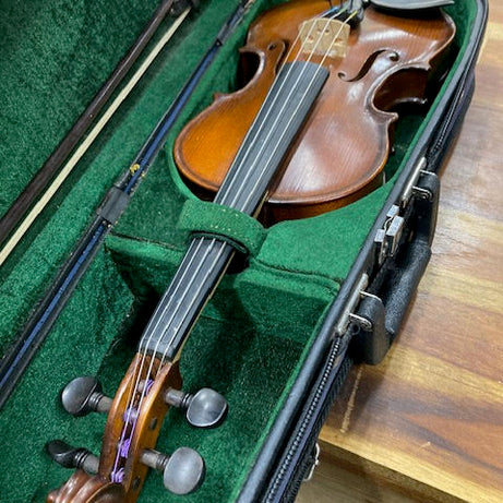 Gliga III 3/4 violin w/case + bow (preowned)