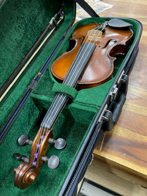 Gliga III 3/4 violin w/case + bow (preowned)