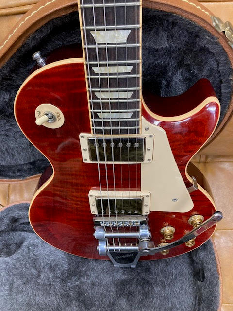 Gibson Les Paul Standard w/ bigsby 2013 w/ hardcase